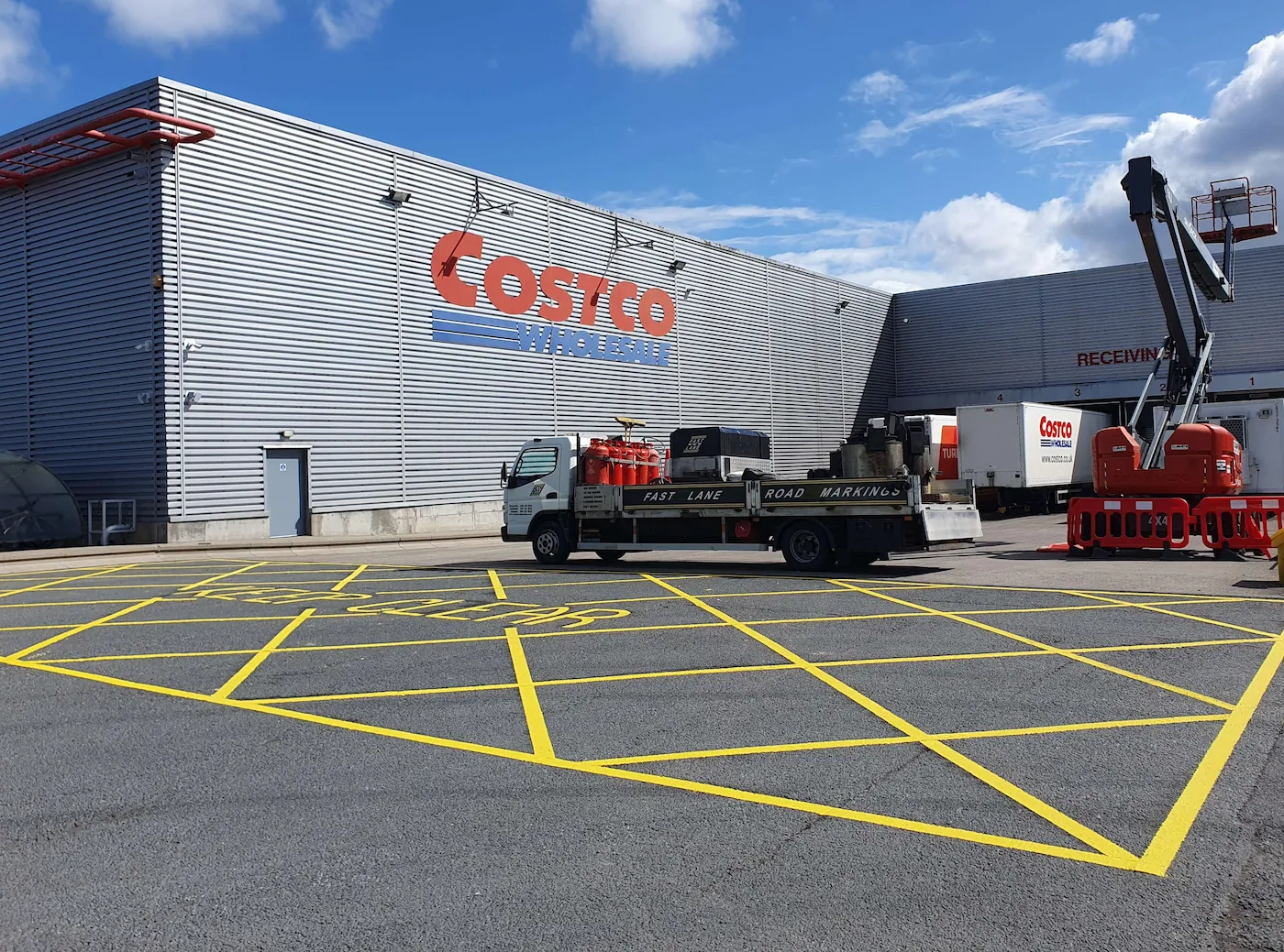 Costco, Gateshead - Cross hatched Keep Clear Markings